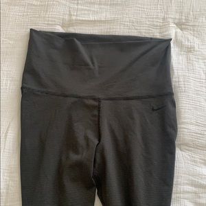 nike full length striped leggings